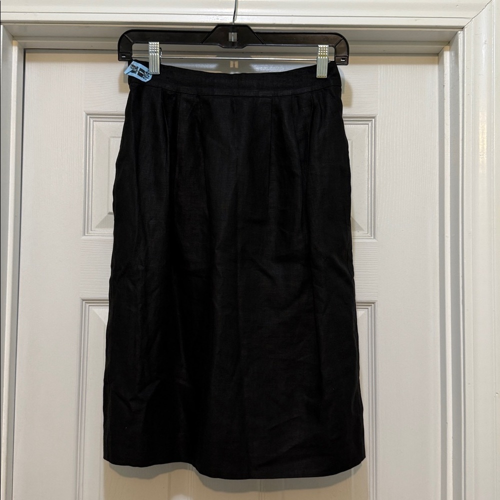Max Mara Italy Linen Skirt – Fully Lined, Deep Pockets – Size (27” Waist)